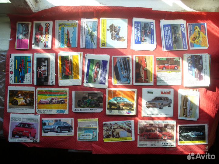 Вкладыши от жвачек, много,разные