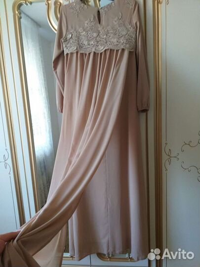Вечернее платье