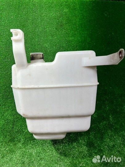 Резонатор воздушного фильтра Toyota Corolla