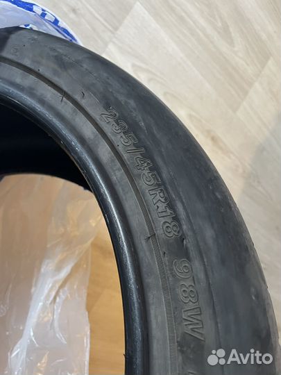 Westlake Zuper Eco Z-107 235/45 R18