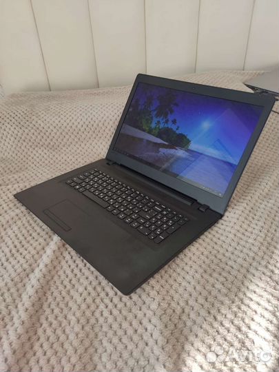 Большой Lenovo 17.3 4ядра/4/500