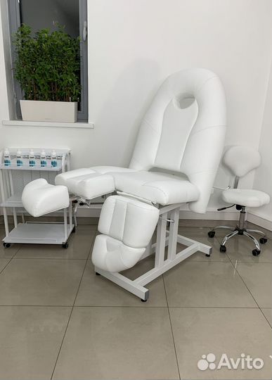 Педикюрное кресло на гидравлике