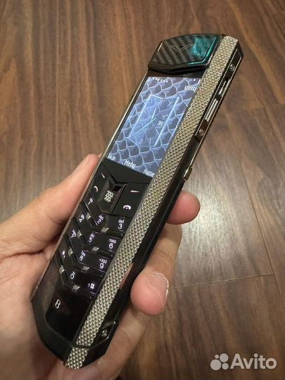 Vertu Signature S Design For Bentley, 4/4 ГБ