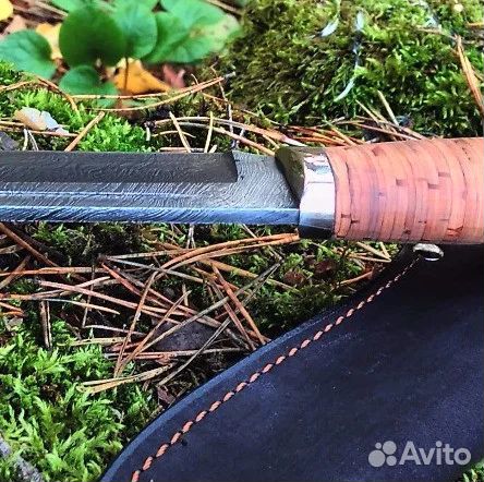 Нож Охотник из дамасской стали с берестой