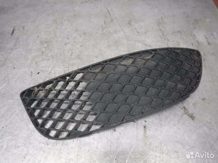 Решетка бампера передняя левая Mitsubishi Lancer