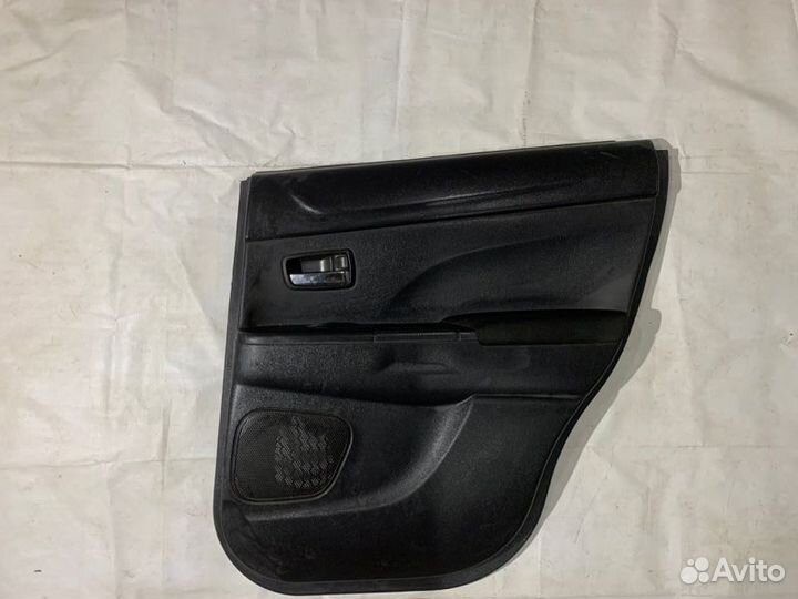 Обшивка двери задняя правая Mitsubishi Asx