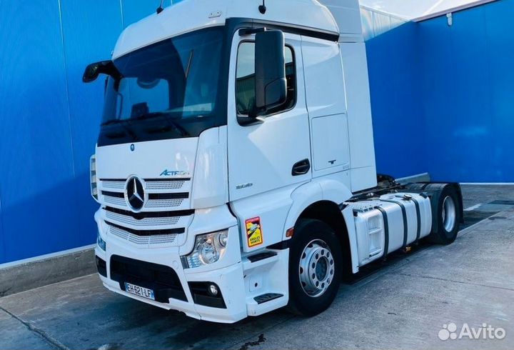 Pазбираем грузовик Mercedes-Benz Actros mpiv с 201
