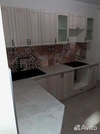 Маленький кухонный гарнитур