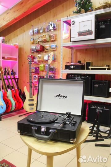 Проигрыватель пластинок Alive Audio