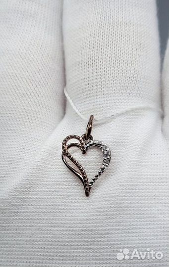 Золотая подвеска с камнем