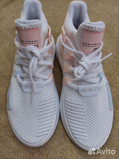 Кроссовки Adidas 38