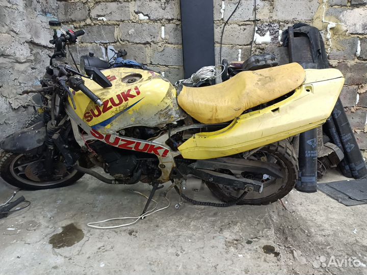 Suzuki gsx r, RF 400 на запчасти