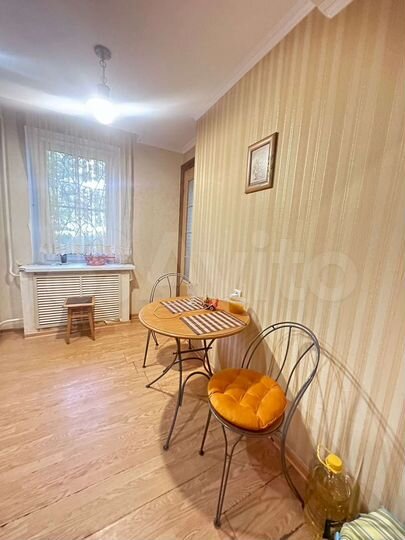 4-к. квартира, 100 м², 1/9 эт.