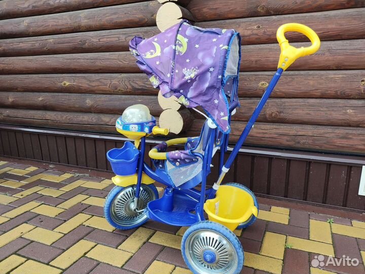 Трехколесный велосипед