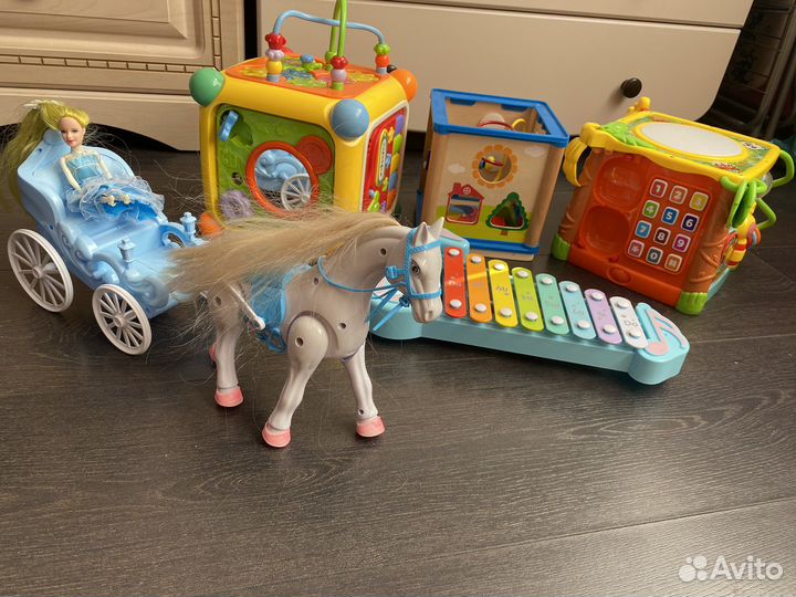 Развивающие игрушки пакетом