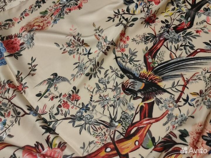 Шелковый платок 140 с упаковкой