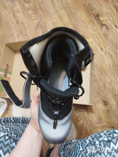 Лыжные ботинки spine energy, крепление SNS