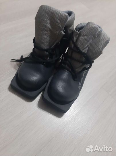 Лыжные ботинки 34 размер
