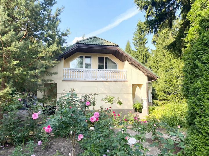 Дом 343,5 м² на участке 47 сот.