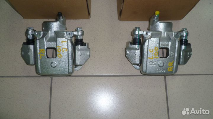 Суппорт тормозной Toyota Land Cruiser 100