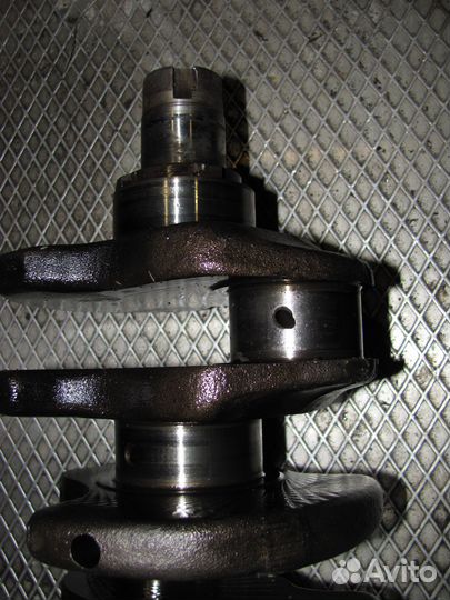 Коленвал 2.4 дизель Фольксваген Транспортер Т4