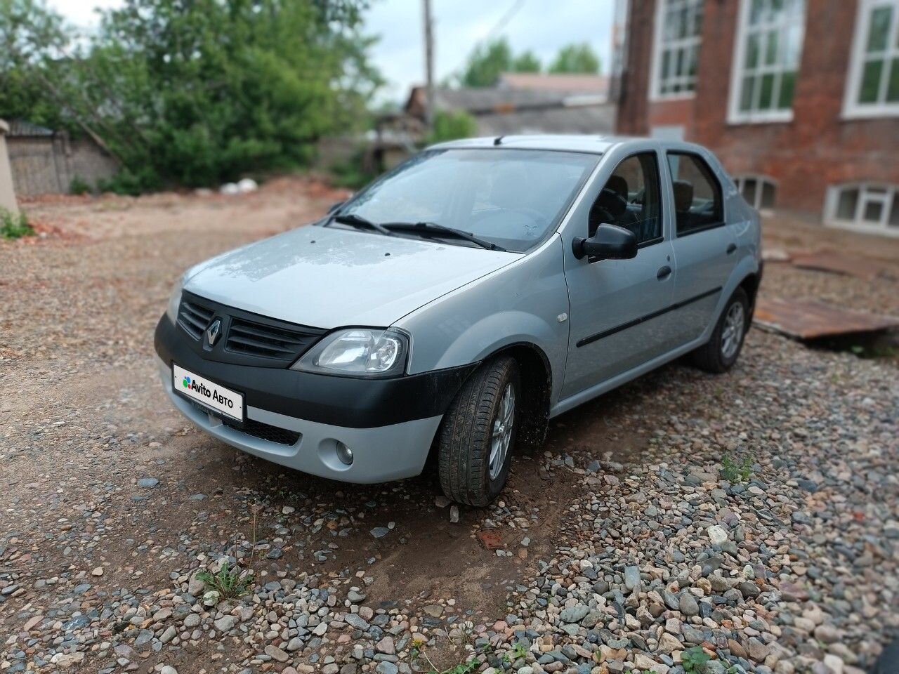 Renault Logan: фото владельца