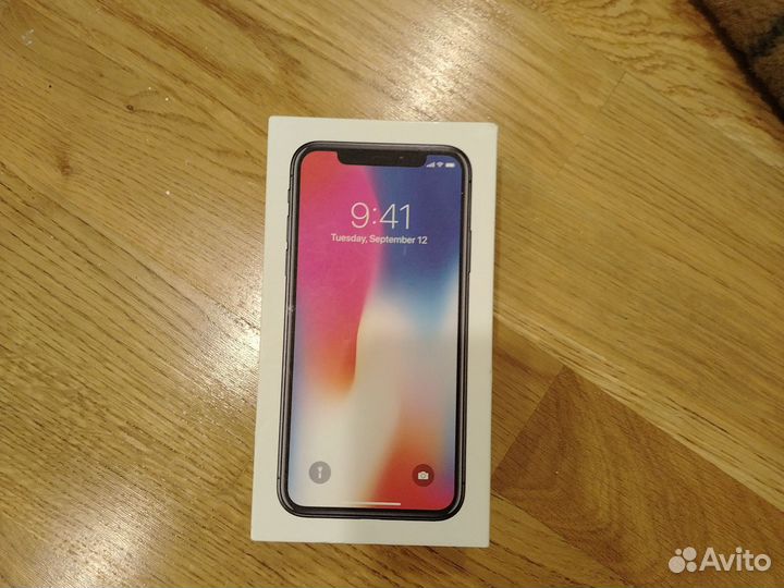 iPhone X, 64 ГБ