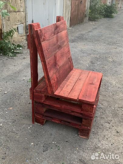 Стул из подднов