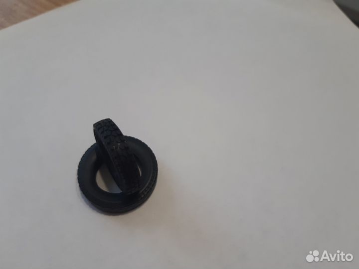 Покрышки, колеса, диски 1/43