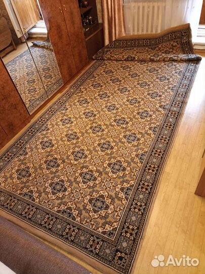 Ковер новый шерсть