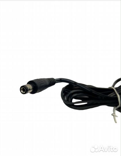 Зарядное устройство 12V 1.5A диаметр 5 - 2мм