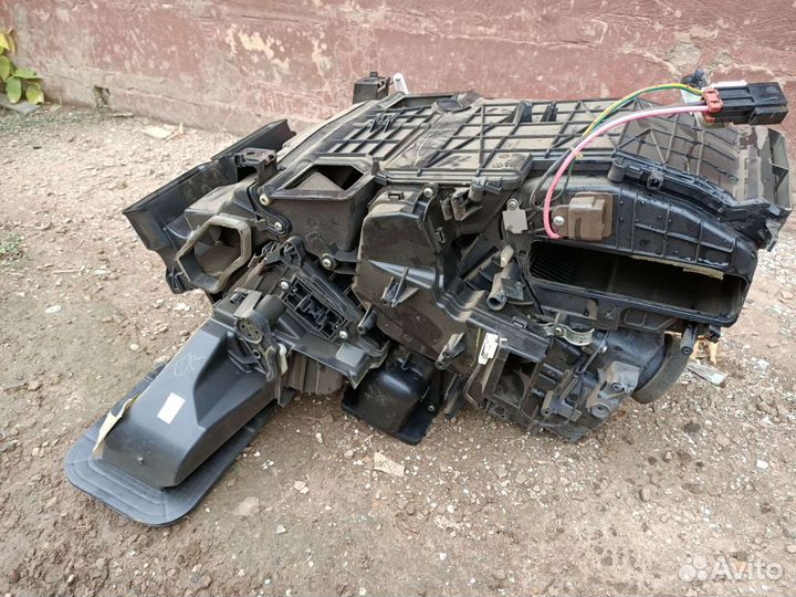 Корпус печки Nissan Tiida C11