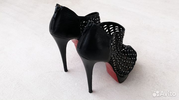 Туфли / ботильоны Christian Louboutin