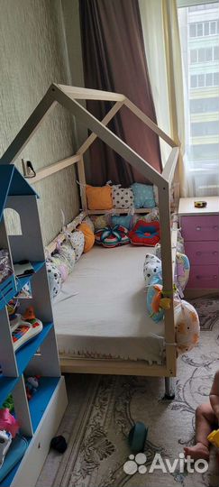 Кровать домик