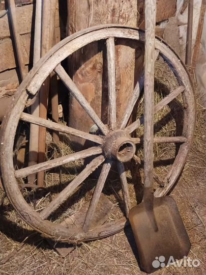 Колесо старинное от кареты