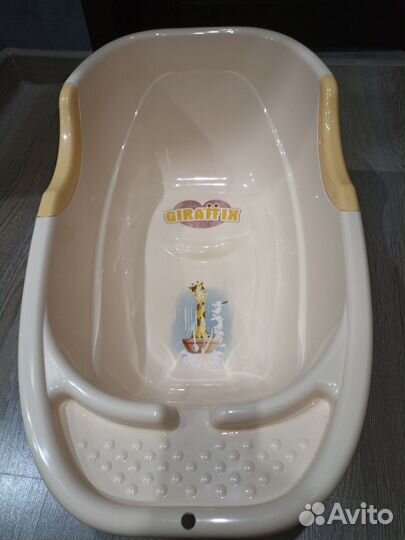 Ванночка для купания с горкой