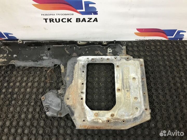 Передняя панель кабины Volvo FH