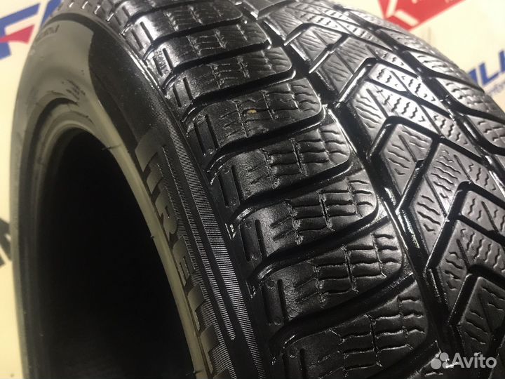 Pirelli Winter Sottozero 3 255/35 R19 104V