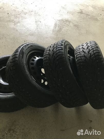 Toyo Observe G3-Ice 215/60 R17