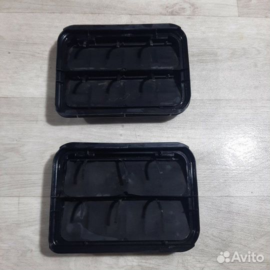 Клапан вентиляции Renault Fluence 2012