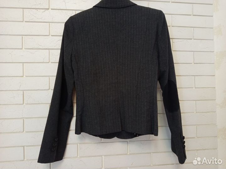 Брючный костюм s