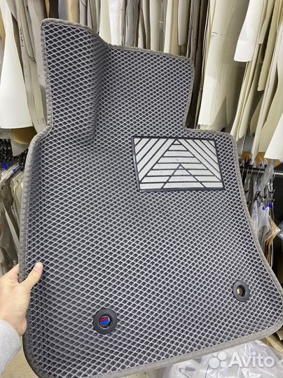 Коврики в автомобиль