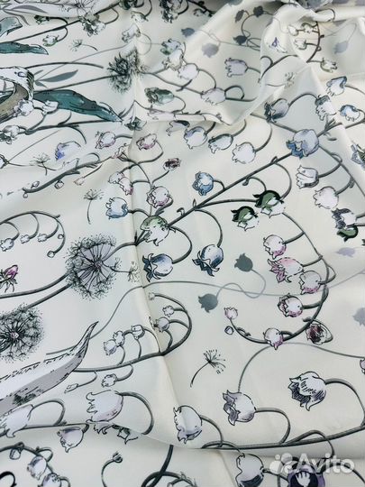 Шелковый платок Dior ландыши