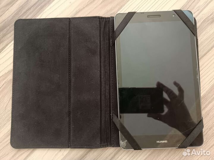 Чехлы-книжки для планшета