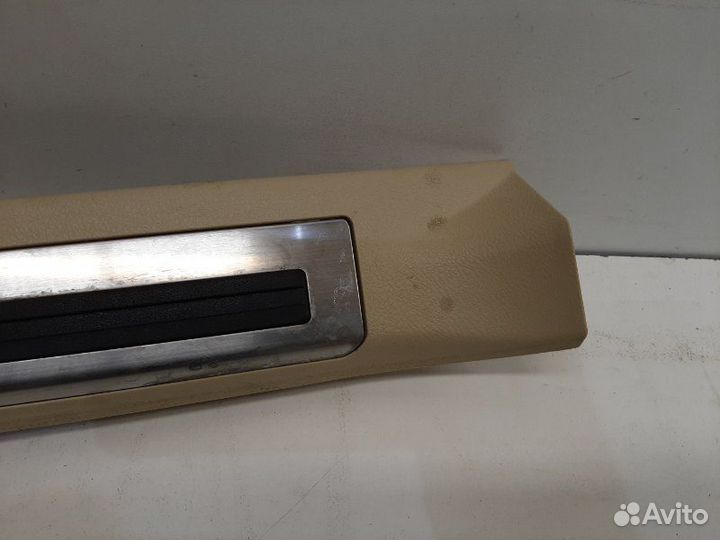 Накладка порога внутренняя задняя правая Toyota