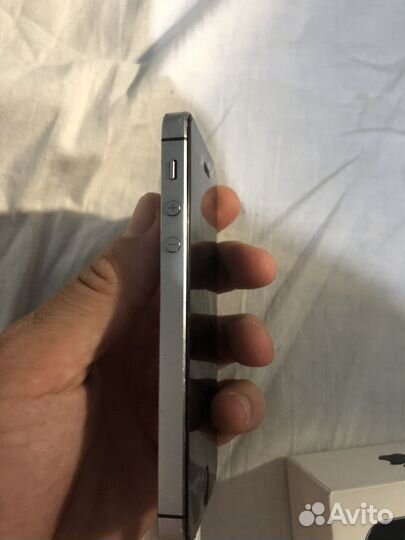 Телефон iPhone 5s
