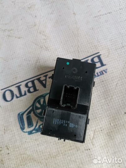 Блок управления стеклоподъемниками Chevrolet Cruze