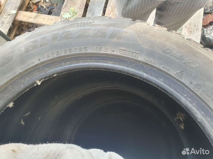 Bridgestone Blizzak DM-V2 275/50 R20