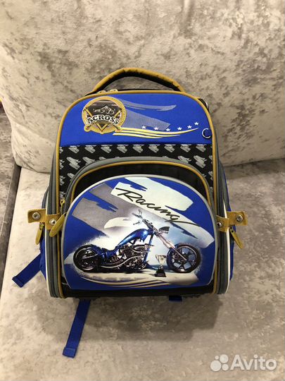 Рюкзак школьный для мальчика новый