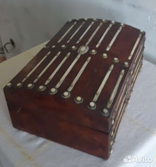 Шкатулка старинная